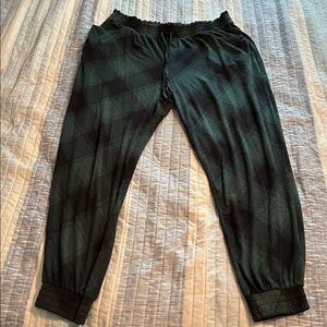 Maurices Green Plaid Jogger Pants